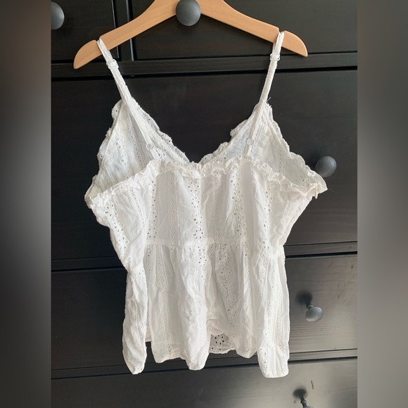 White lace top - Picture 2 of 4